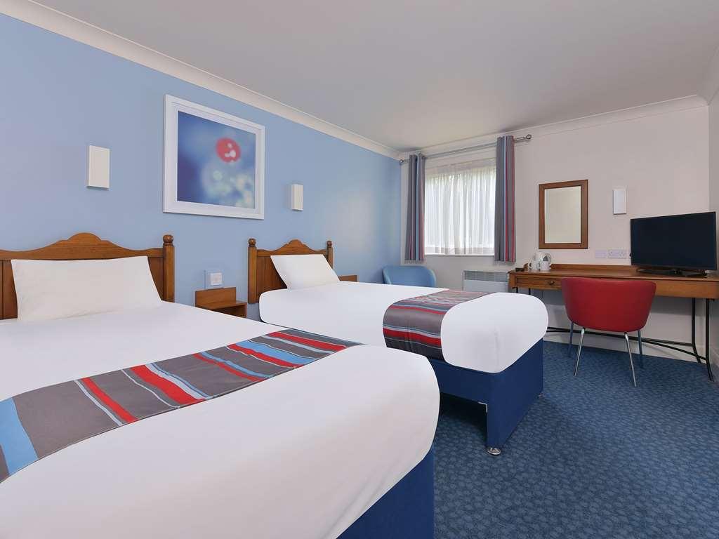 Travelodge Bedford Goldington Road Camera foto