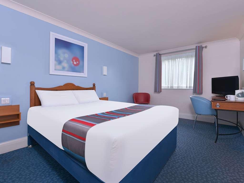 Travelodge Bedford Goldington Road Camera foto