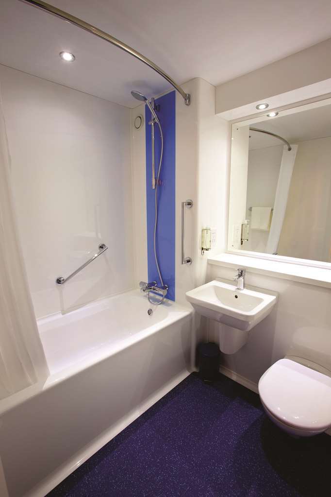 Travelodge Bedford Goldington Road Camera foto