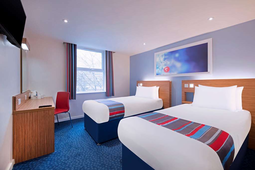 Travelodge Bedford Goldington Road Camera foto